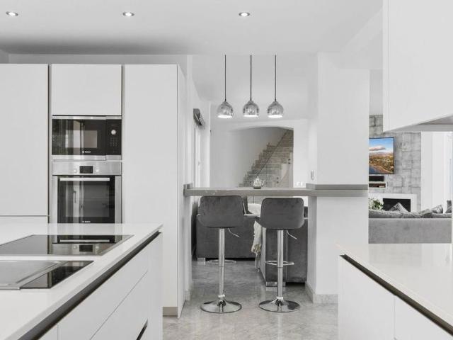 Luxury Villa for rent in Marbella Del Este, Spain
