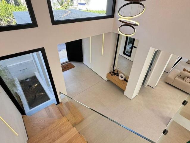 Luxury Villa for rent in Nueva Andalucia, Spain