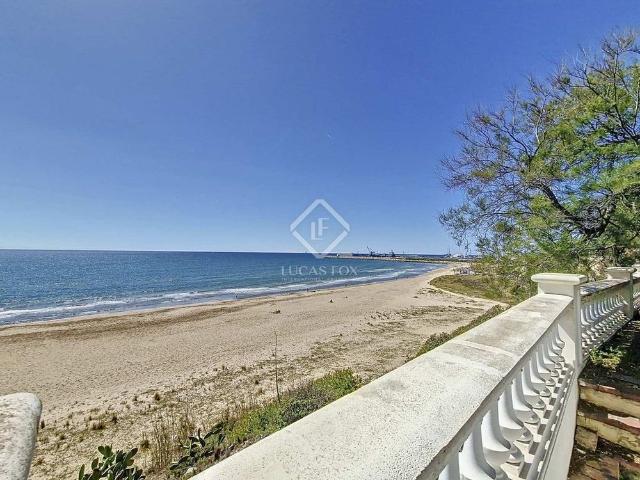 Luxury Villa for rent in Vilanova i la Geltrú, Spain