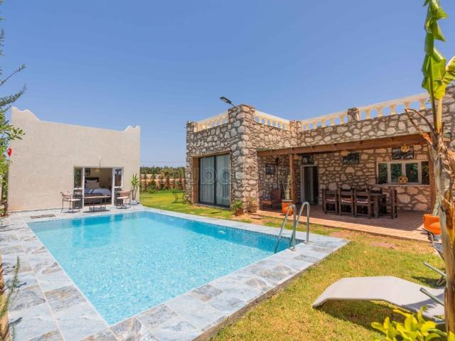 Luxury villa for sale in Route de Marrakech. Area of 2086 m². Fully furnished
