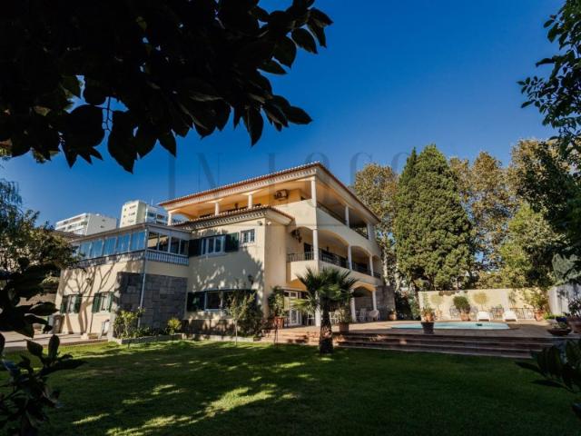 Luxury Villa with Exceptional Potential on a 1,435 sqm Plot