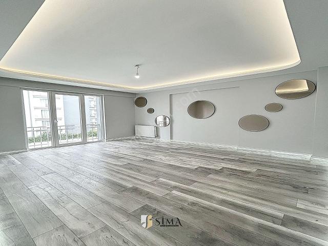Lux Site İçinde Full Donanımlı Yüksek Kira Getirili 3+1 Satılık