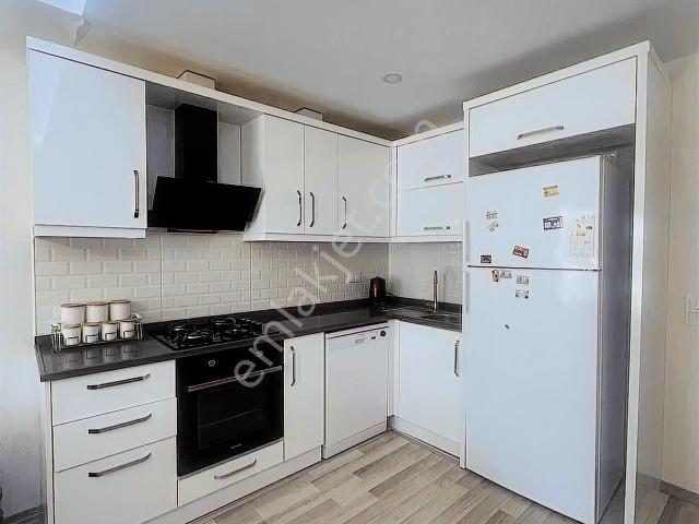 Lüx Sitede Temiz Eşyalı Kiralık
