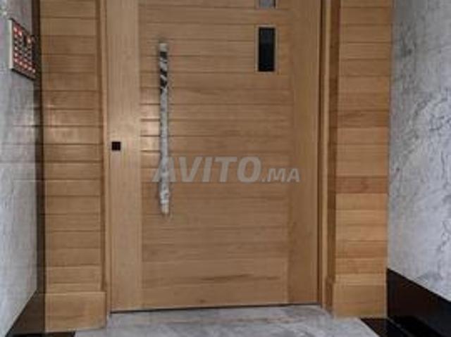 Lux Studio Vide Roches Noires