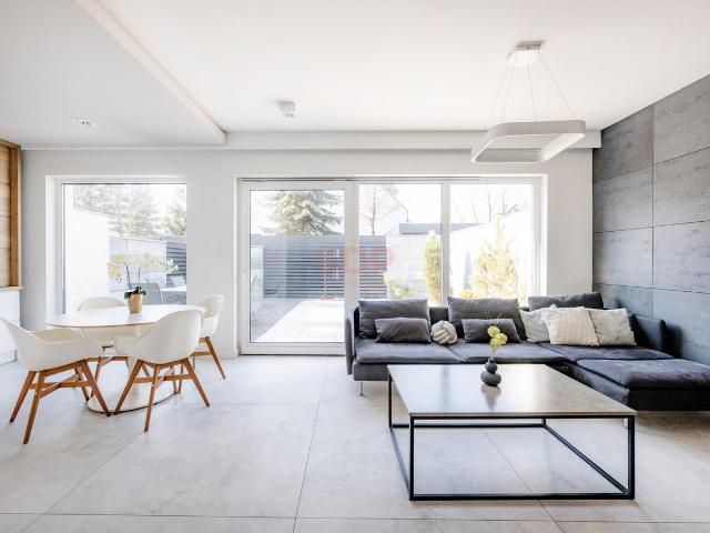 Lux wykończenie, 6 pokoi, 170 m2, Radomierzyce