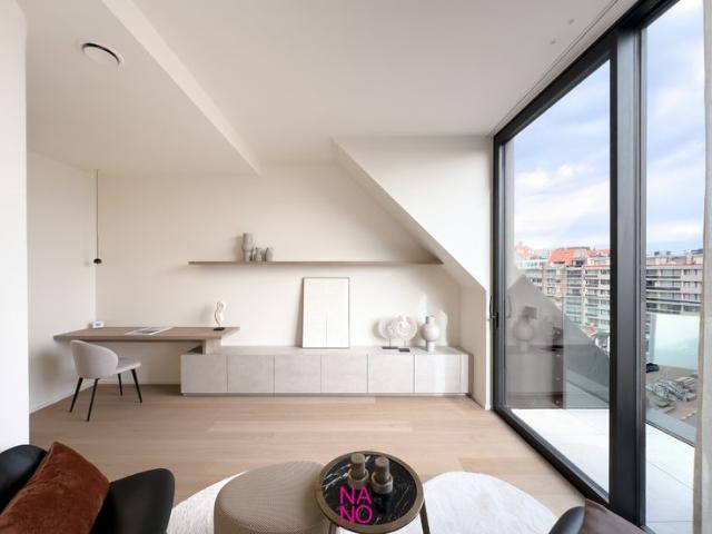 Luxe nieuwbouw duplex appartement met uniek zeezicht aan.