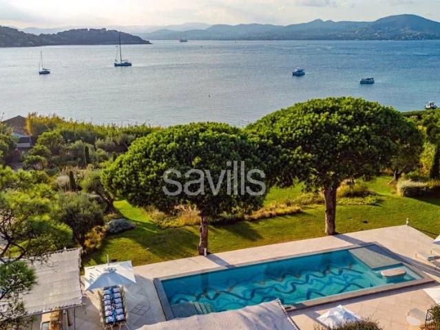 Luxe absolu face à la baie de Saint Tropez