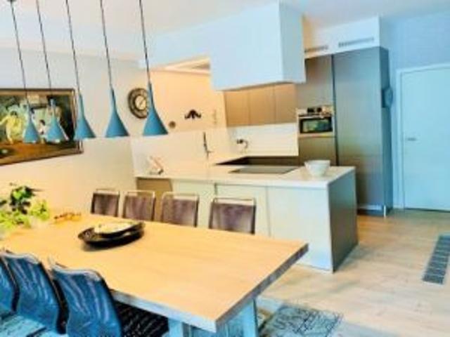 Luxe appartement met gem. zwembad te koop te Genk, 2 slpks!
