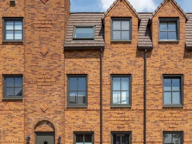 Luxe, compacte appartementen in Tudorpark, Hoofddorp