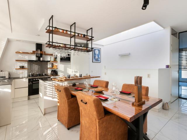 LUXE Gemeubileerde woning met dakterras Rotterdam