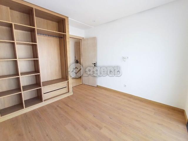 LUXE HOUSING Studio à vendre 62 m² Bourgogne Ouest Casablanca