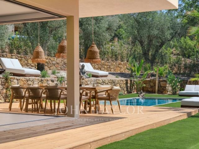Luxe, intimité et harmonie entre intérieur et extérieur