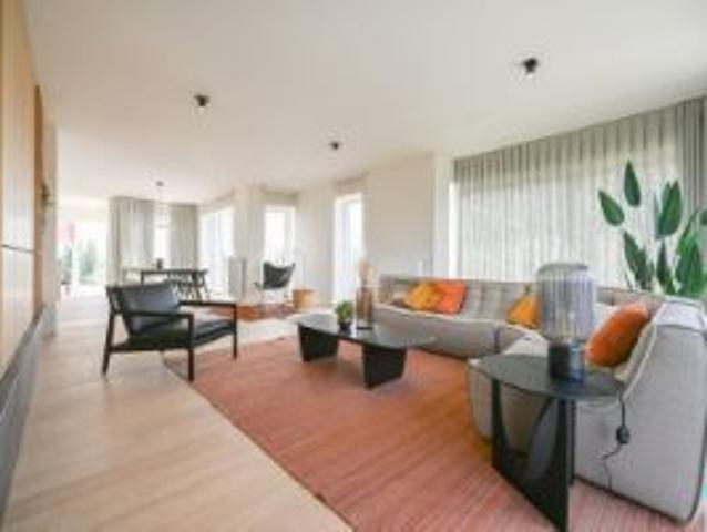 Luxe penthouse nabij centrum Ingelmunster