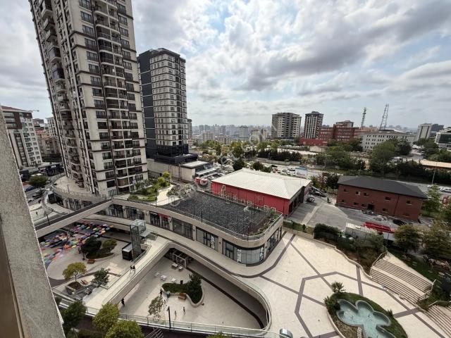 Luxera Meydan Sitesi Mahmutbey Metro Önünde Kiralık 1+1 Daire
