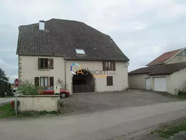 Luxeuil les Bains 70300 Achat / Vente immeuble parking