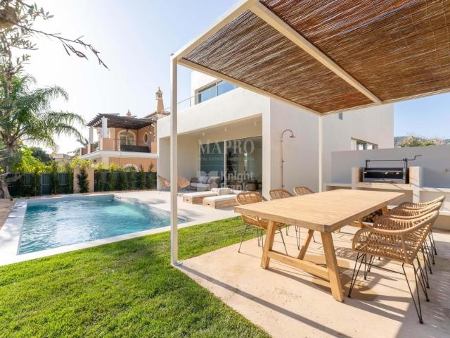 Luxo Mediterrânico 166m² Santa Bárbara De Nexe
