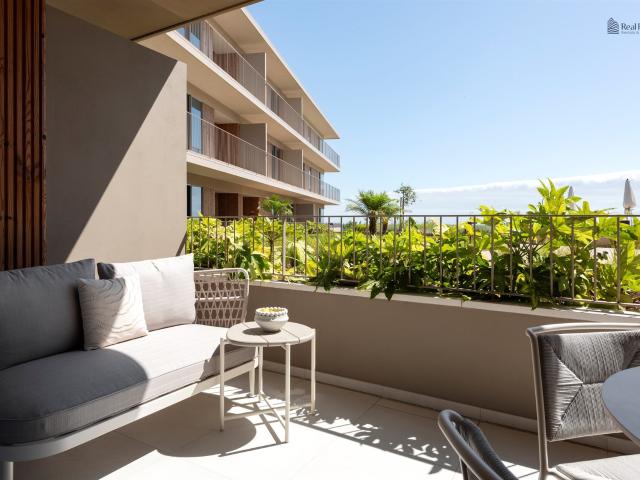 Luxo à Beira Mar – Apartamento T2 Mobilado no Exclusivo Hori. 127m² Quarteira