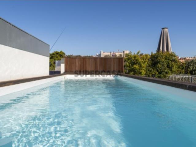 Luxo e exclusividade em condomínio privado na Ajuda