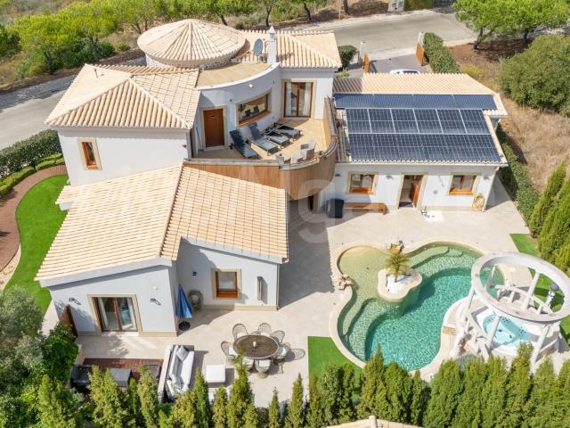 Luxo | Incrível V4 Villa no Alma Verde Eco Resort, Barão de. 380m² Budens