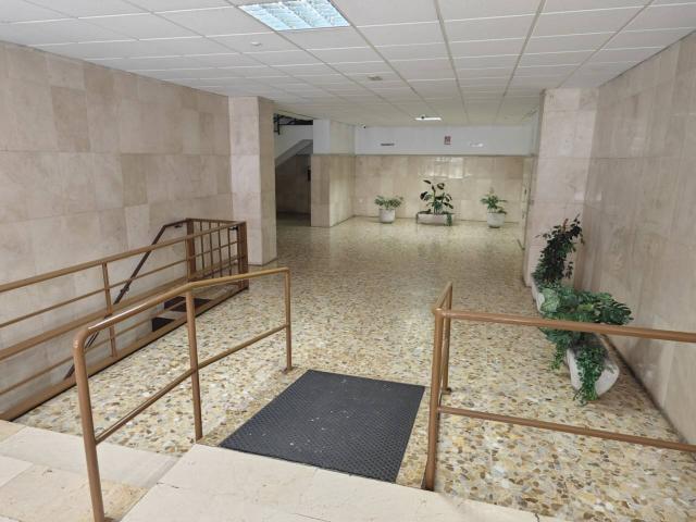 LUZ, AMPLITUD Y UBICACIÓN PERFECTA EN EL CORAZÓN DE VALDEMORO, CON PLAZA DE GARAJE