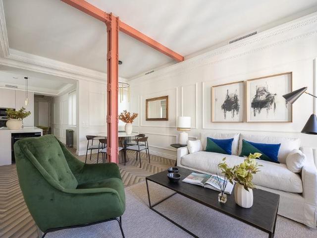 Luz, Elegancia Y Caracter Clasico 107m² Madrid