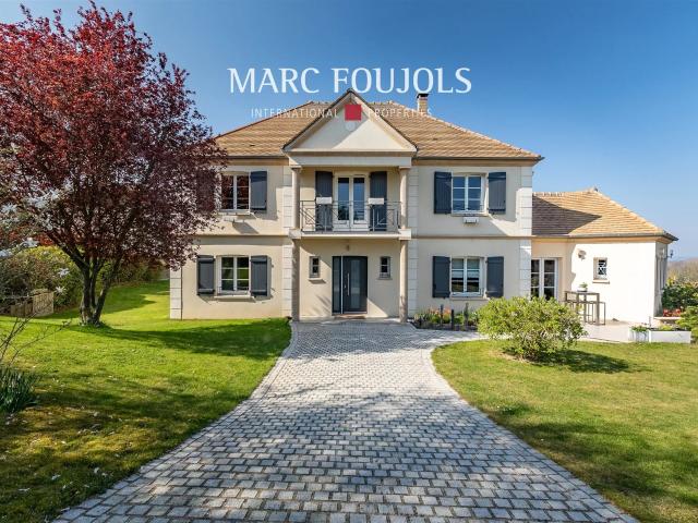 Luzarches Villa Familliale 5 Chambres Piscine 214m² Luzarches