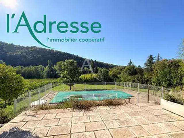 Luzech 46140 Achat / Vente maison 5 pièces t5 au dernier étage piscine