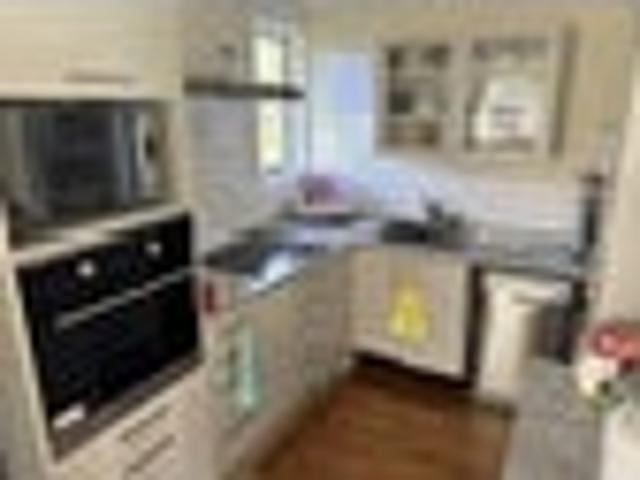 Lyn 1960's: 3 bedroom weatherboard