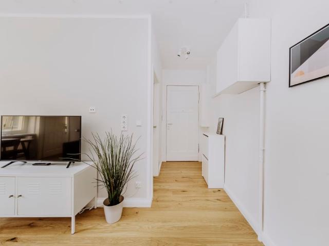 Lynarstraße, Berlin Amsterdam Apartments for Rent