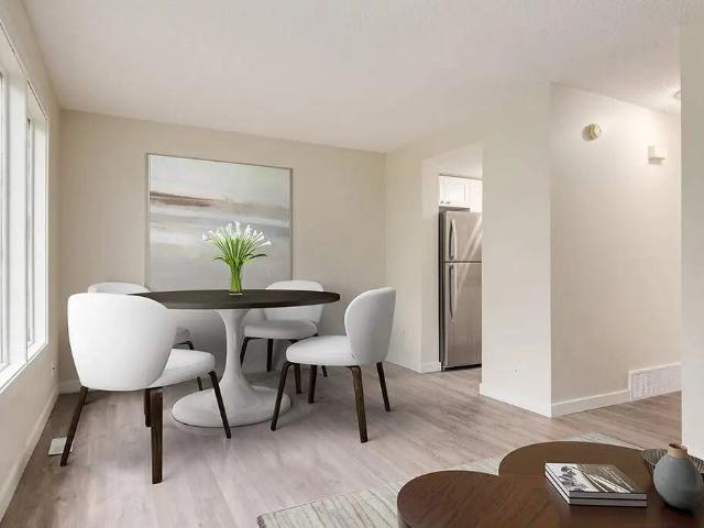 Lynbrook Townhouses 3 Bedroom Home for Rent at 660 602 660 Laurier Street West, Moose Jaw, SK S6H 7A9