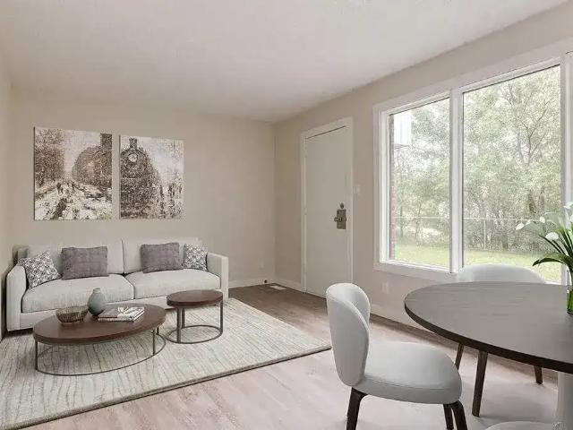 Lynbrook Townhouses