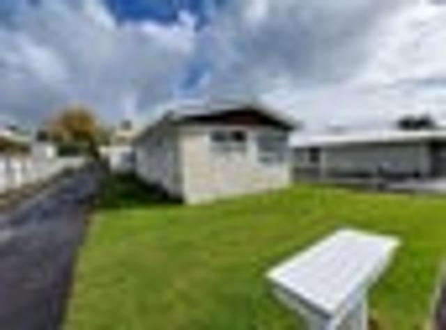 Lynmouth, 2 bedrooms, $470 pw