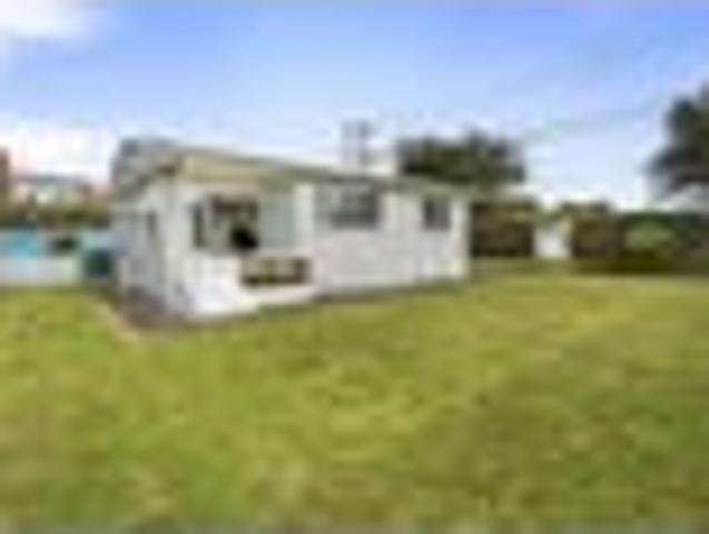 Lynmouth, 3 bedrooms, $700 pw