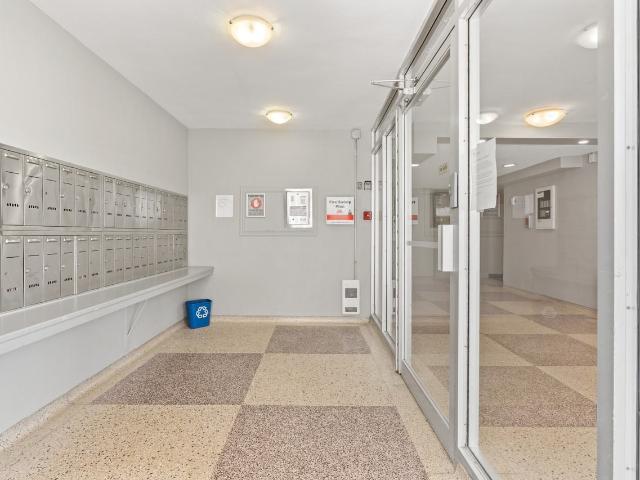 Lynnwood Place 3 Bedroom Apartment for Rent at 23 Orchard View Apts Brantford, ON N3S 6S3 Echo Place