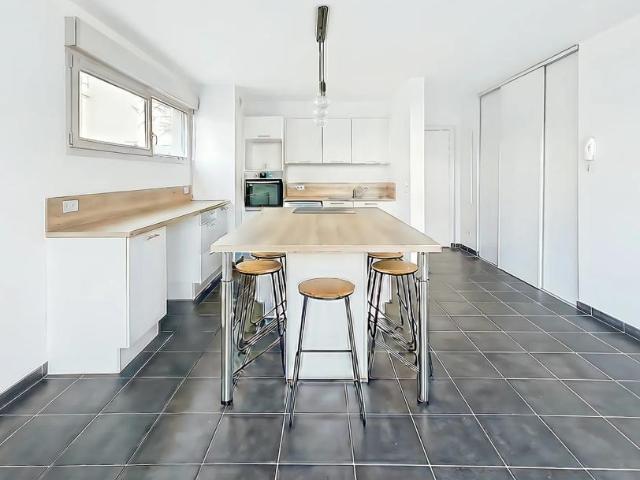Lyon: Appartement contemporain 3 pièces