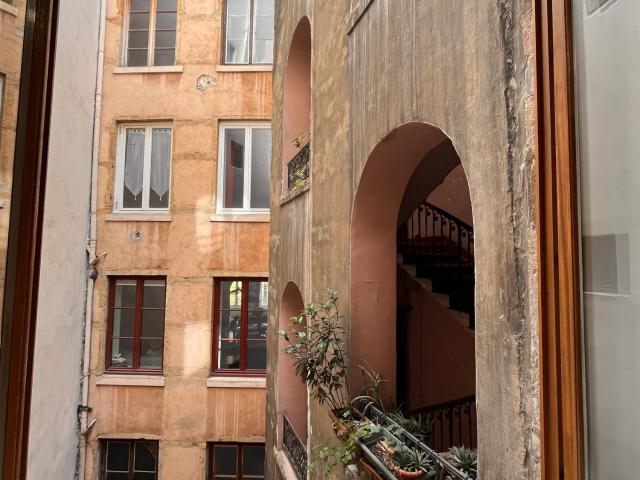 Lyon 1 Location Appartement 69