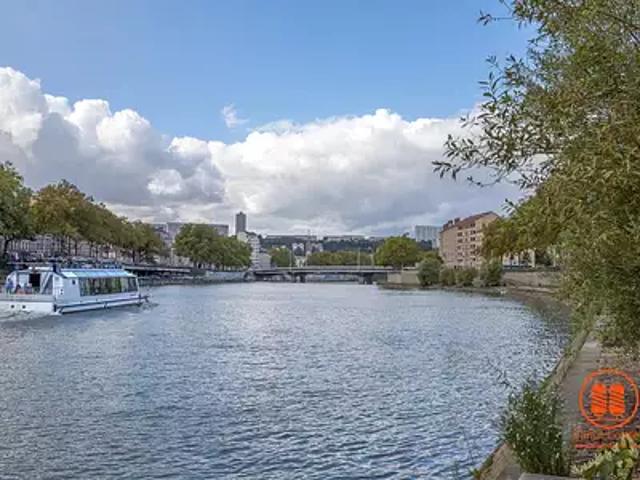 Lyon 1er 69001 Achat / Vente appartement 3 pièces t3 au dernier étage