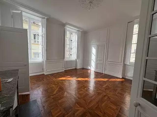 Lyon 1er 69001 Location appartement 4 pièces t4