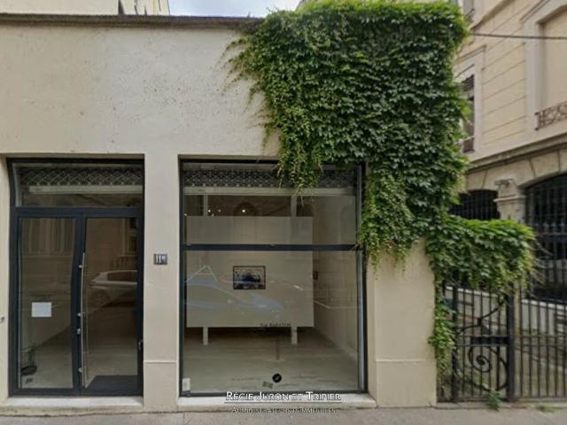 LYON 2ᵉ, MURS COMMERCIAUX OCCUPÉS QUARTIER AINAY