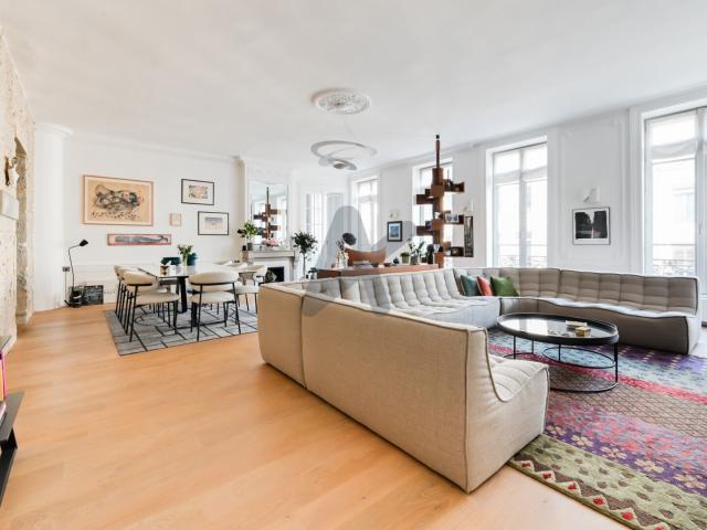 LYON 2, PLEIN CENTRE, TRES BEL APPARTEMENT FAMILIAL BELLECOUR D