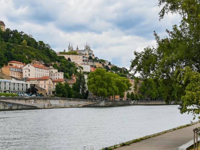 LYON 2e Quai de Saône