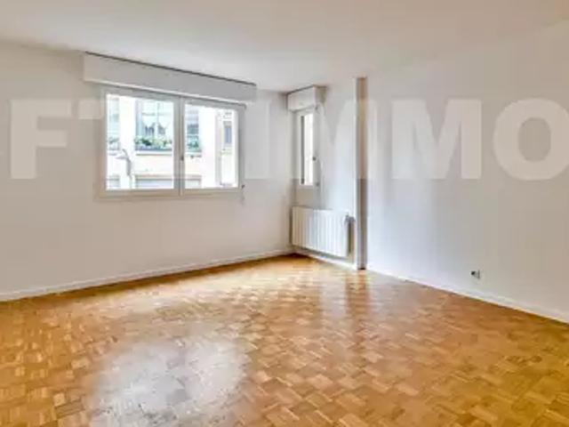 Lyon 2ème 69002 Location appartement 3 pièces t3 parking