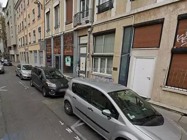 Lyon 2ème 69002 Location parking au dernier étage