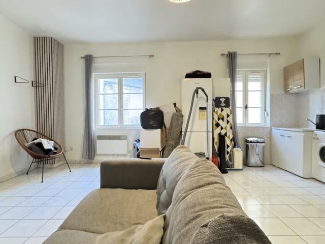 Lyon 3 Cours du Docteur Long – T2 lumineux de 48 m² LOCATION APPARTEMENT T3 ENTIEREMENT RENOVE LYON 08
