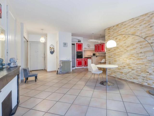 Lyon, 3 pièces 69 m² au 5e étage – lumineux et calme
