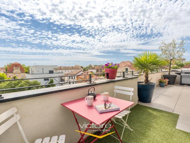 Lyon 3 Rare Grand T3 de 76m² avec 18m² de terrasse au coeur de Montchat