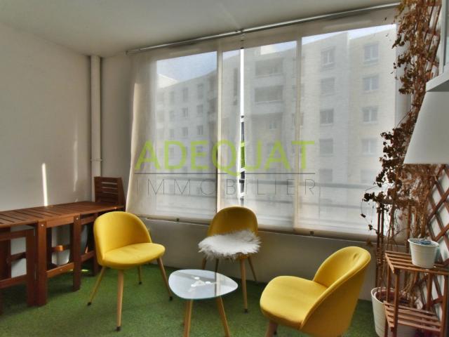 LYON 3 T2 MEUBLE avec loggia