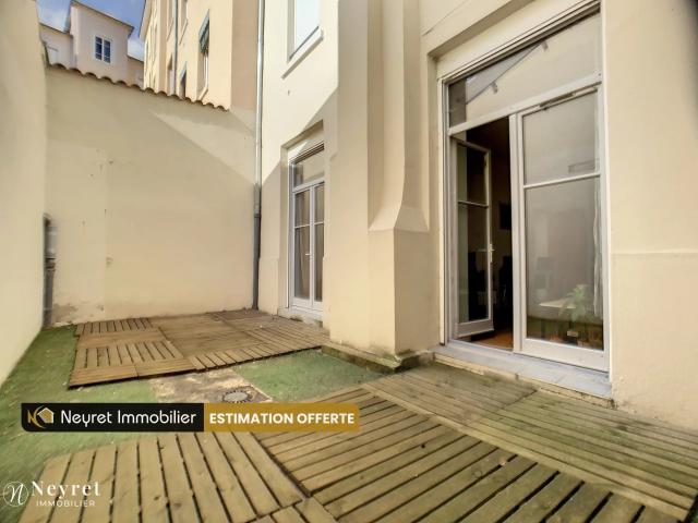 Lyon 3ème Beau T2 sur cour privative 26 m2 Ouest 40m² Lyon 3ème