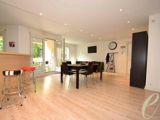 LYON 3ème – Garibaldi: Appartement T3 meublé de 76 m², traversant Est/Ouest