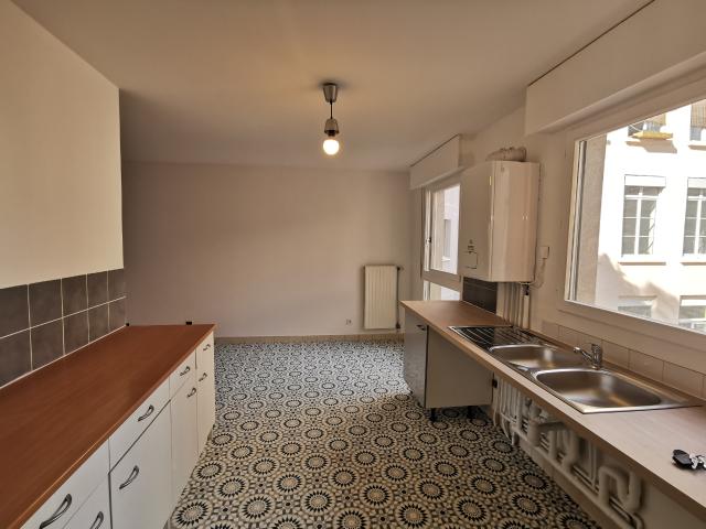 Lyon 4 Location Appartement 69